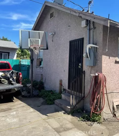 207 E 94th, Los Angeles, CA 90003 photo 4