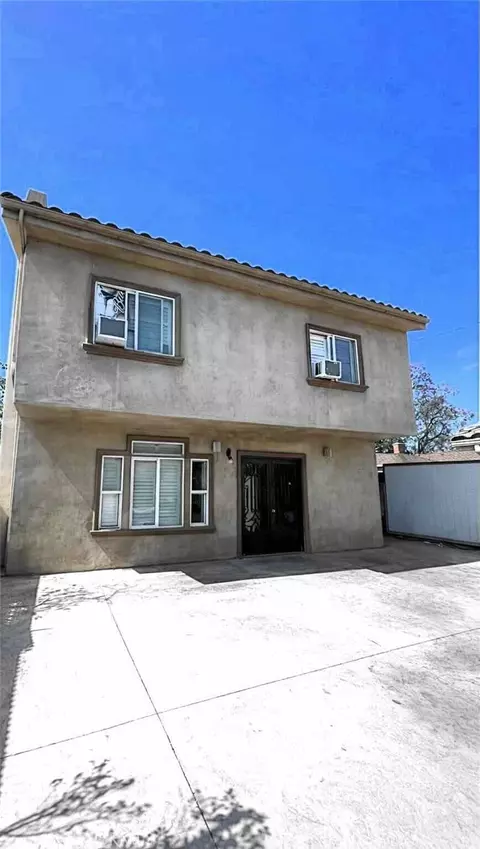7915 Harper, Downey, CA 90241 photo 4