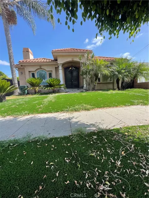 7915 Harper, Downey, CA 90241 photo 2