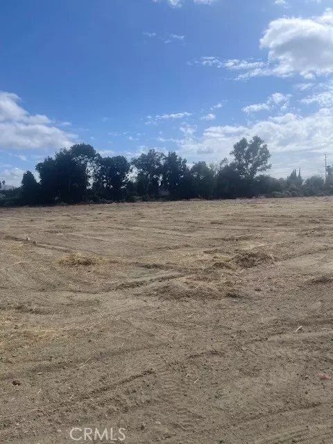 0 E Charlton, Hemet, CA 92544