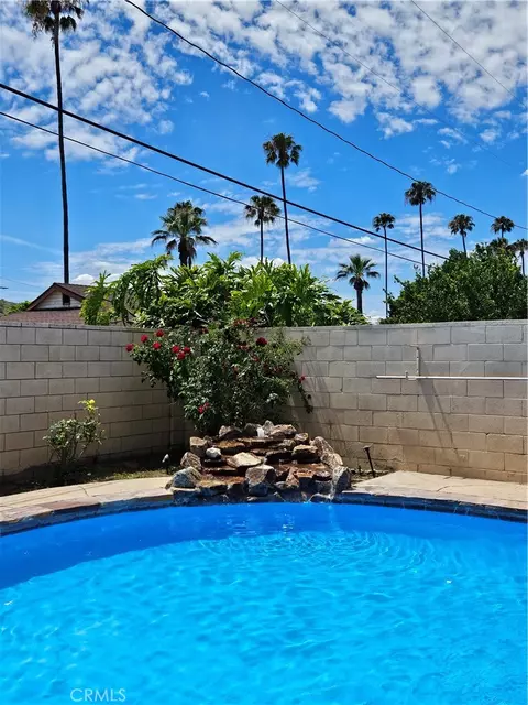 Exterior - 2092 Cutler St, Simi Valley, CA 93065 photo 6 of 25