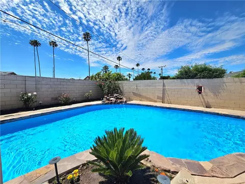 Exterior - 2092 Cutler St, Simi Valley, CA 93065 photo 13 of 25