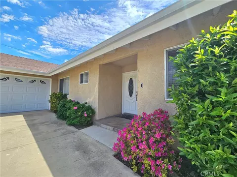 Exterior - 2092 Cutler St, Simi Valley, CA 93065 photo 3 of 25