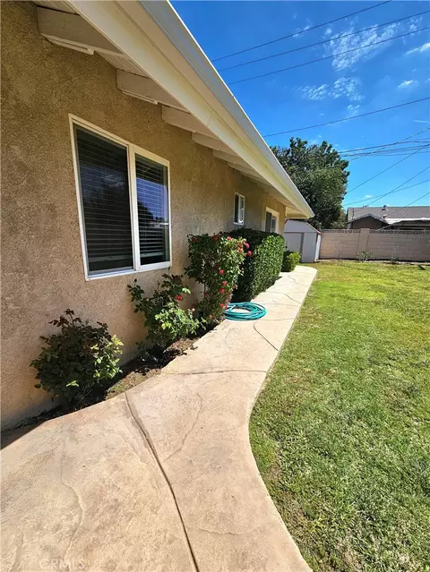 Exterior - 2092 Cutler St, Simi Valley, CA 93065 photo 24 of 25