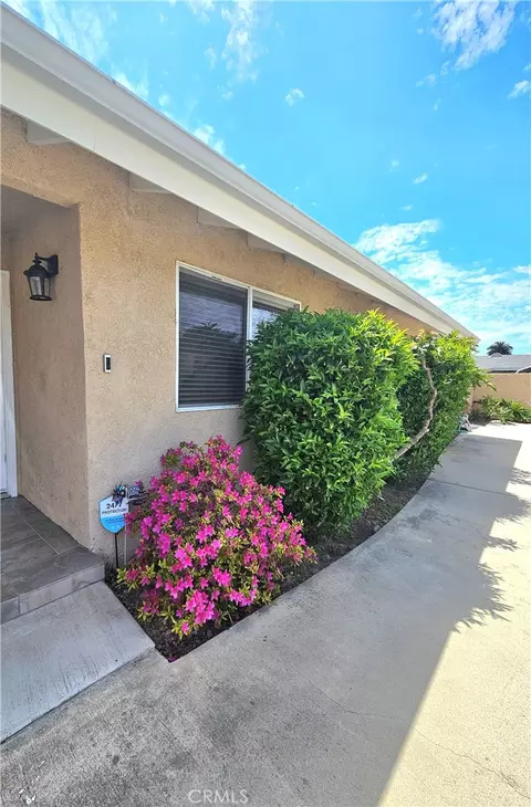 Exterior - 2092 Cutler St, Simi Valley, CA 93065 photo 4 of 25