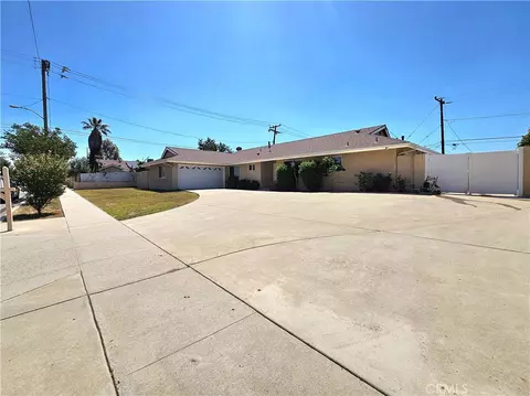 Exterior - 2092 Cutler St, Simi Valley, CA 93065 photo 2 of 25