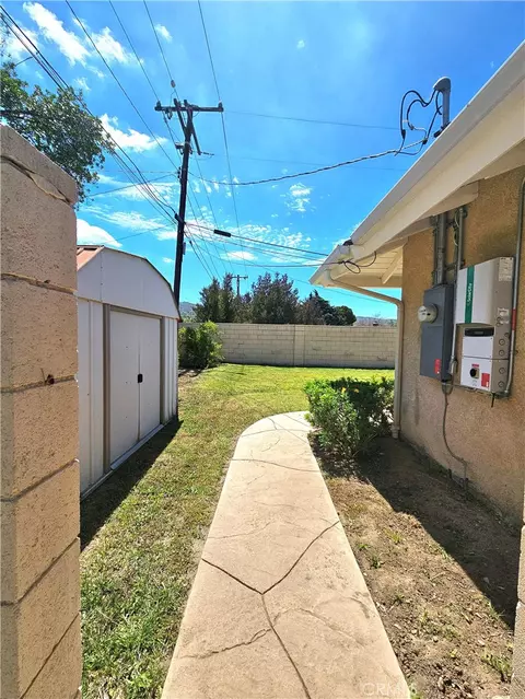 Exterior - 2092 Cutler St, Simi Valley, CA 93065 photo 21 of 25
