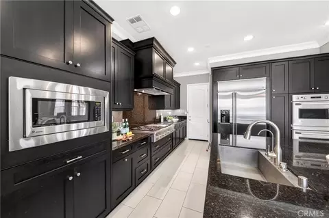Kitchen - 104 Sparrow, Irvine, CA 92618 photo 5 of 5
