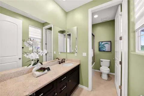 Bath - 104 Sparrow, Irvine, CA 92618 photo 5 of 7