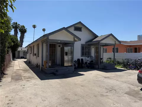 678 W 61st, Los Angeles, CA 90044