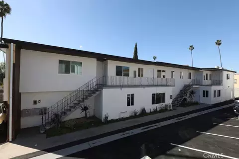 1441 S Cloverdale, Los Angeles, CA 90019
