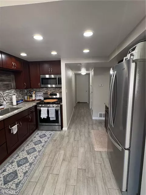 Entry Way - 2255 Cahuilla #49, Colton, CA 92324 photo 1 of 1