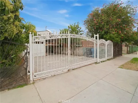Exterior - 2141 E Oris St, Compton, CA 90222 photo 4 of 9