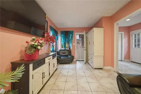 Entry Way - 2141 E Oris St, Compton, CA 90222 photo 5 of 8