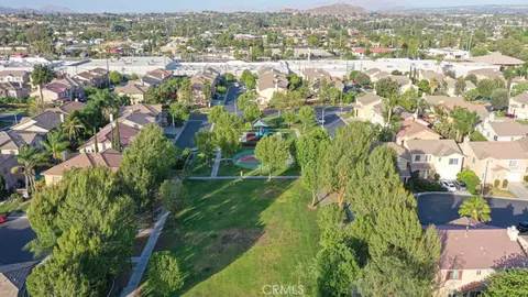 View/Area - 4696 Parkscape, Riverside, CA 92505 photo 8 of 8