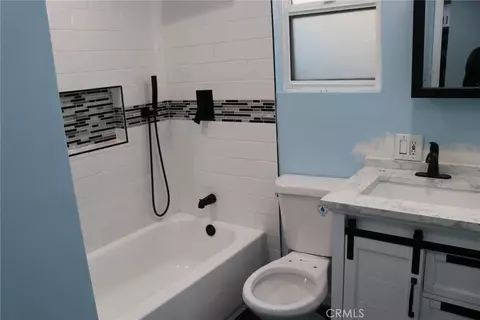 Bath - 2788 E 14th St, Long Beach, CA 90804 photo 1 of 1