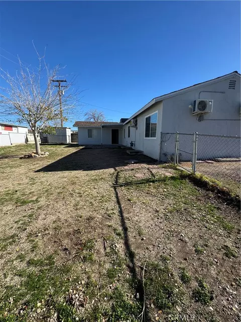 Exterior - 435 S 1st, Barstow, CA 92311 photo 4 of 4
