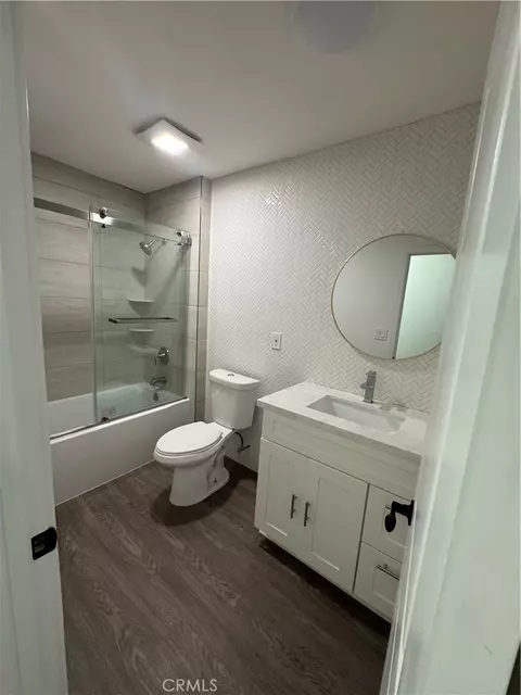 Bath - 435 S 1st, Barstow, CA 92311 photo 3 of 3