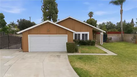 404 Pinewood Ct, Pomona, CA 91767