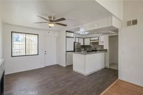 Living - 15000 Downey #337, Paramount, CA 90723 photo 2 of 7
