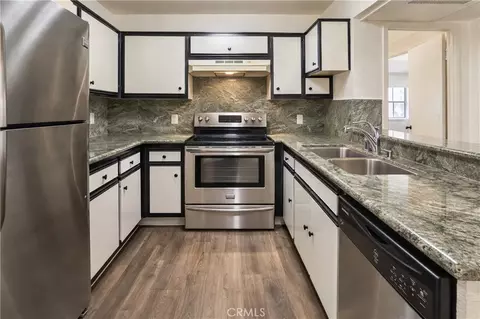 Kitchen - 15000 Downey #337, Paramount, CA 90723 photo 1 of 3