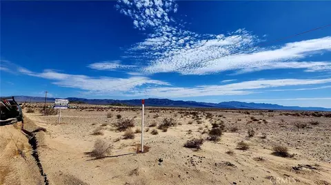 4301 Nevada Trl, Twentynine Palms, CA 92277