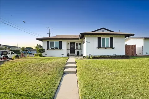 15003 Crestoak Dr, La Mirada, CA 90638