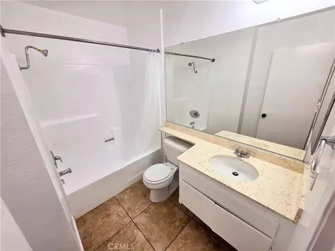 Bath - 1800 E Old Rnch #174, Colton, CA 92324 photo 1 of 1