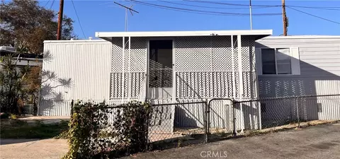 8305 Atlantic Ave #4, Cudahy, CA 90201