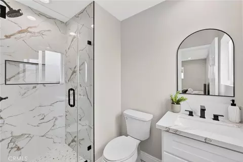 Bath - 19209 Caney Ave, Carson, CA 90746 photo 1 of 8