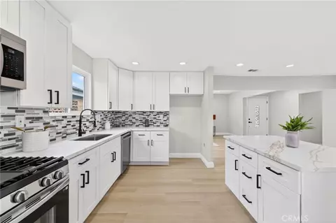 Kitchen - 19209 Caney Ave, Carson, CA 90746 photo 3 of 6