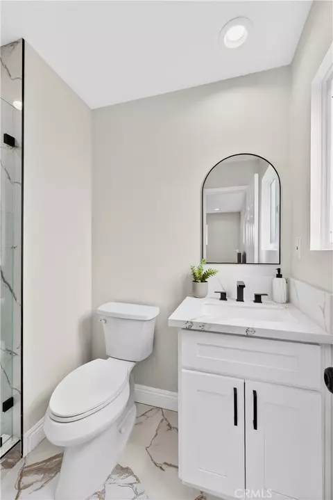 Bath - 19209 Caney Ave, Carson, CA 90746 photo 2 of 8