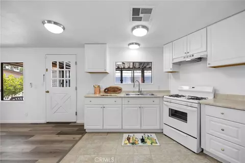 995 Pomona Rd #88, Corona, CA 92882
