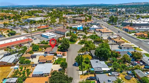 View/Area - 10363 Wagner Way, Riverside, CA 92505 photo 2 of 4