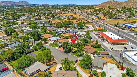 View/Area - 10363 Wagner Way, Riverside, CA 92505 photo 3 of 4