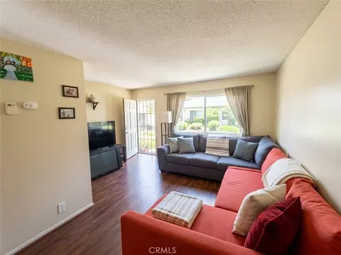 511 Bayport St, Carson, CA 90745 photo 2