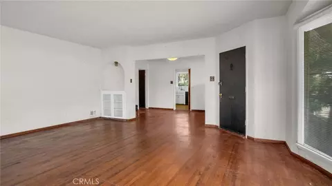 Living - 8331 Jackson, Paramount, CA 90723 photo 3 of 8