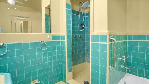 Bath - 8331 Jackson, Paramount, CA 90723 photo 1 of 4