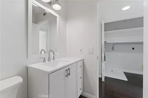Bath - 10702 Colima Rd #1010, Whittier, CA 90604 photo 2 of 4