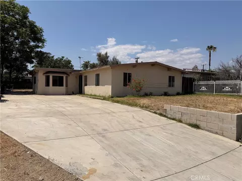 9762 Williams, Bloomington, CA 92316