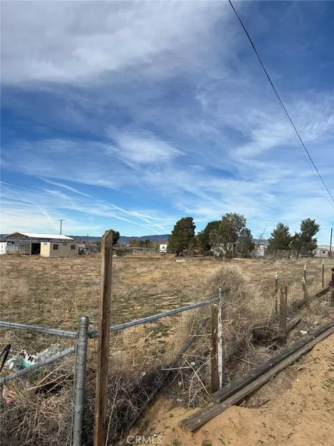 265 E Balboa, Mojave, CA 93501 photo 2