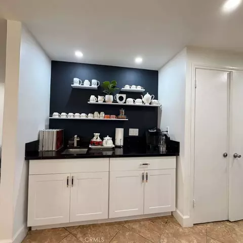 Kitchen - 44117 Sancroft Ave E, Lancaster, CA 93535 photo 3 of 3