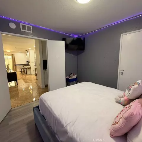 Bedroom - 44117 Sancroft Ave E, Lancaster, CA 93535 photo 2 of 4
