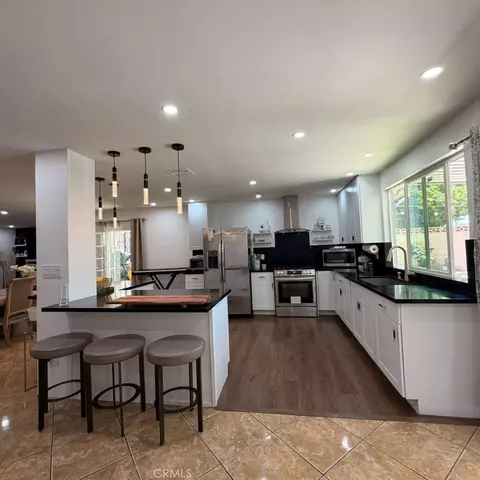 Kitchen - 44117 Sancroft Ave E, Lancaster, CA 93535 photo 1 of 3