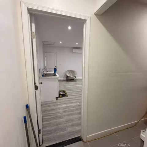 Entry Way - 44117 Sancroft Ave E, Lancaster, CA 93535 photo 1 of 2