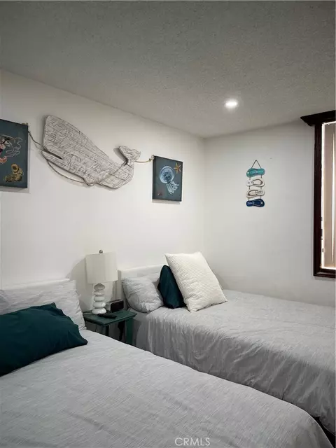 Bedroom - 1140 E Ocean Blvd #320, Long Beach, CA 90802 photo 2 of 3