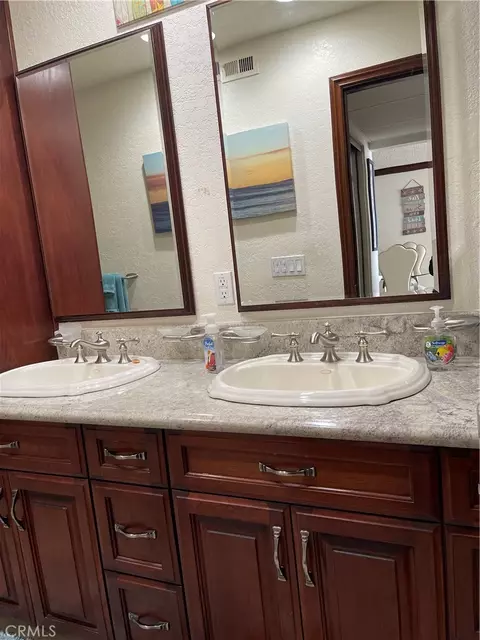 Bath - 1140 E Ocean Blvd #320, Long Beach, CA 90802 photo 2 of 2