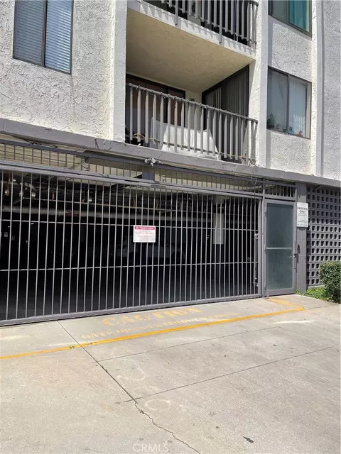 Exterior - 1140 E Ocean Blvd #320, Long Beach, CA 90802 photo 1 of 3