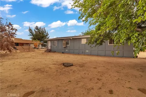 Exterior - 18464 Vine St, Hesperia, CA 92345 photo 4 of 7