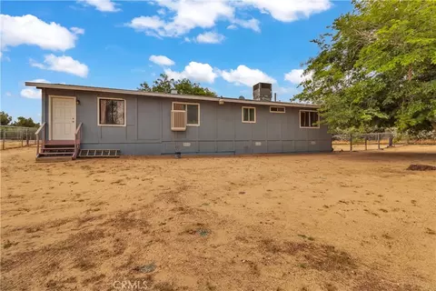 Exterior - 18464 Vine St, Hesperia, CA 92345 photo 3 of 7